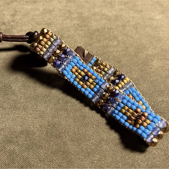 Beaded cuff bracelet - Picture 1 of 3